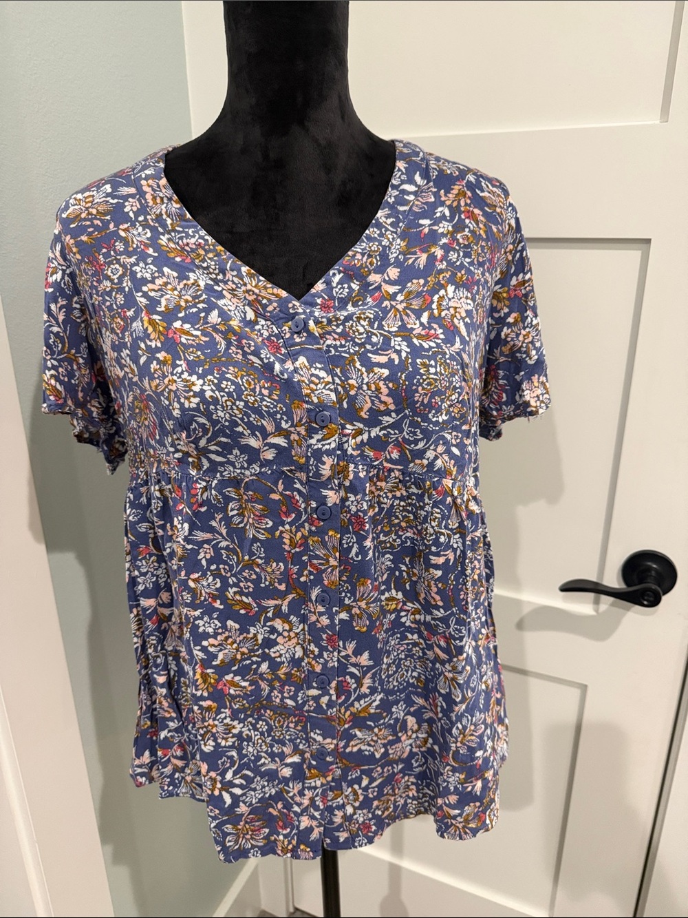 Isabel Maternity by Ingrid & Isabel Blue Floral V-Neck Button Front Breezy Top